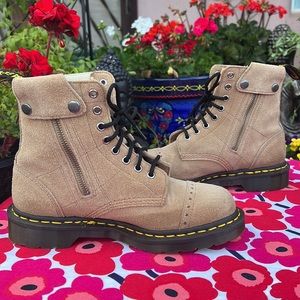 🏴󠁧󠁢󠁥󠁮󠁧󠁿 Needles x Dr. Martens MIE Desert OasisCap Toe Suede Boots UK 6